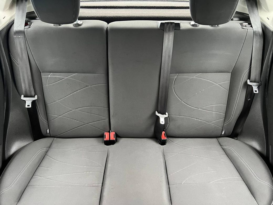 2016 Ford Fiesta - image 12