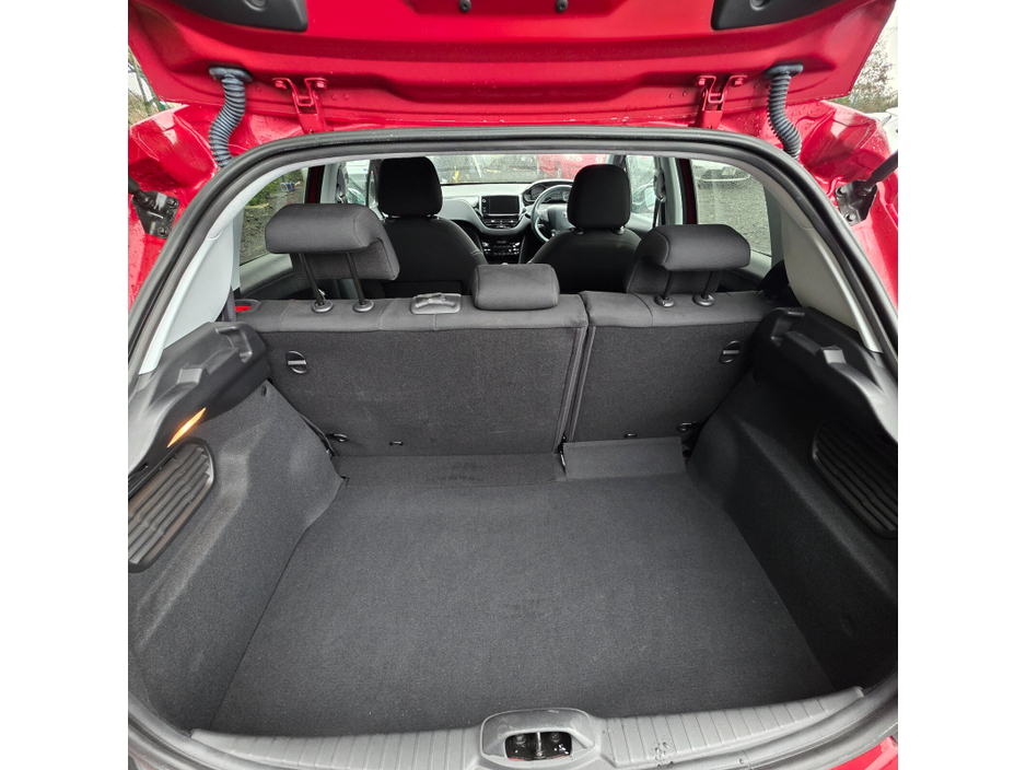 2017 Peugeot 208 1.2 PureTech 68bhp Access 3 dr €11,450