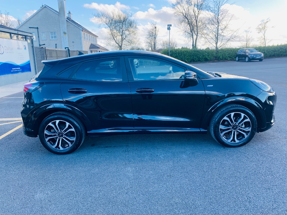 2023 Ford Puma - image 4