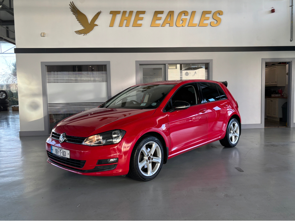 2016 Volkswagen Golf - image 2