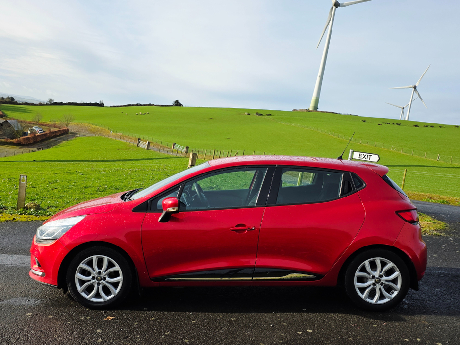 2019 Renault Clio - image 6