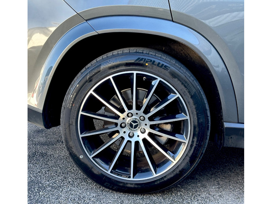 2022 Mercedes-Benz GLE Class - image 20