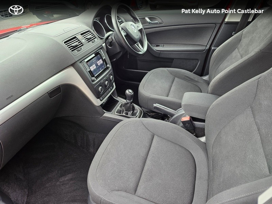 2016 Skoda Yeti - image 6