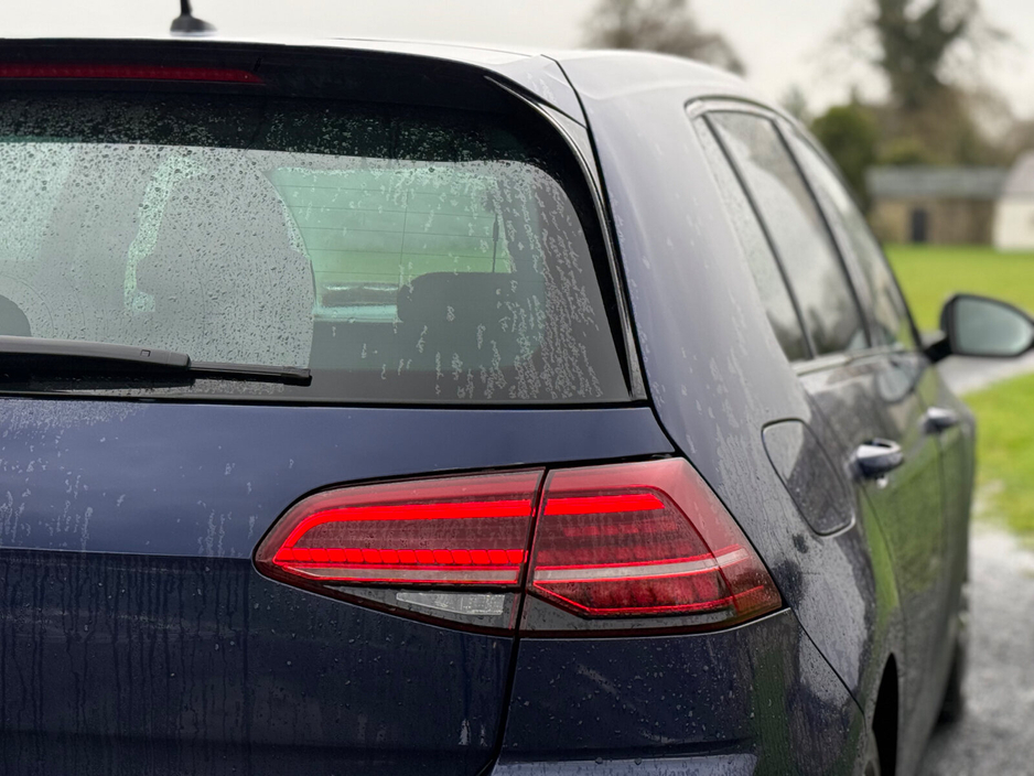 2019 Volkswagen Golf - image 6