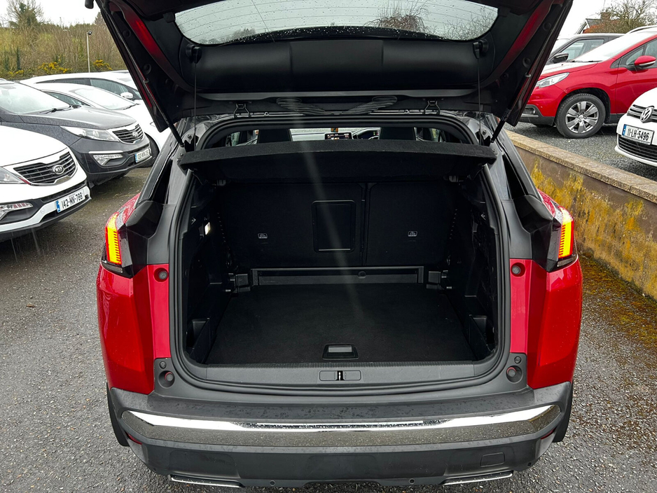 2020 Peugeot 3008 - image 14