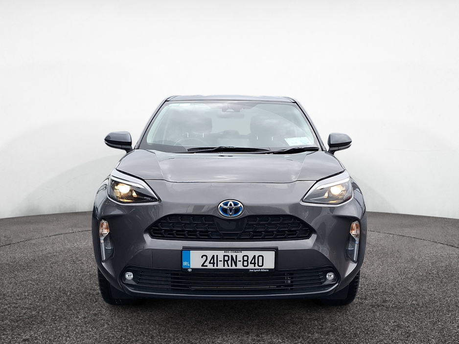 2024 Toyota Yaris Cross - image 6