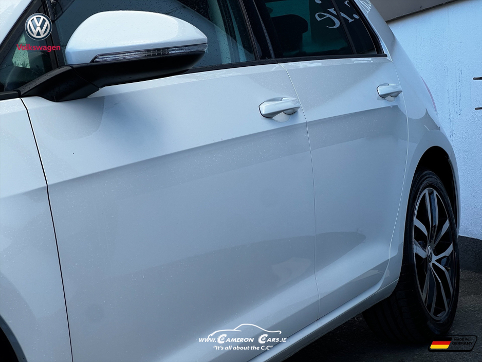 2016 Volkswagen Golf - image 25