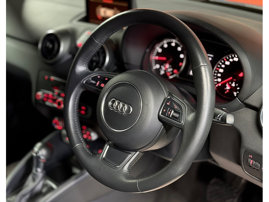 2017 Audi A1 - image 38