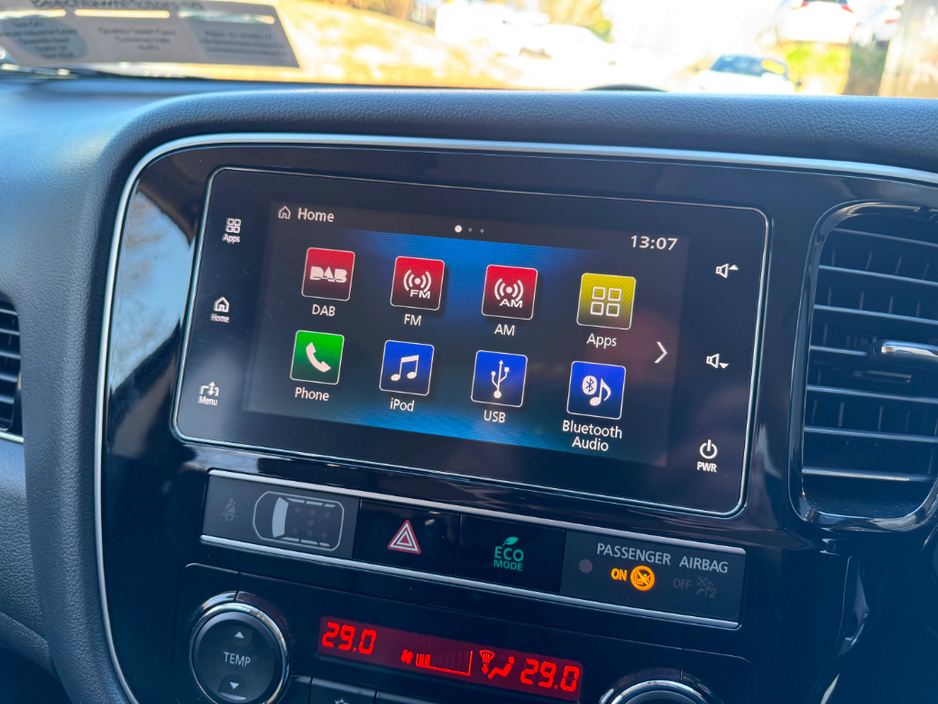 2019 Mitsubishi Outlander - image 24