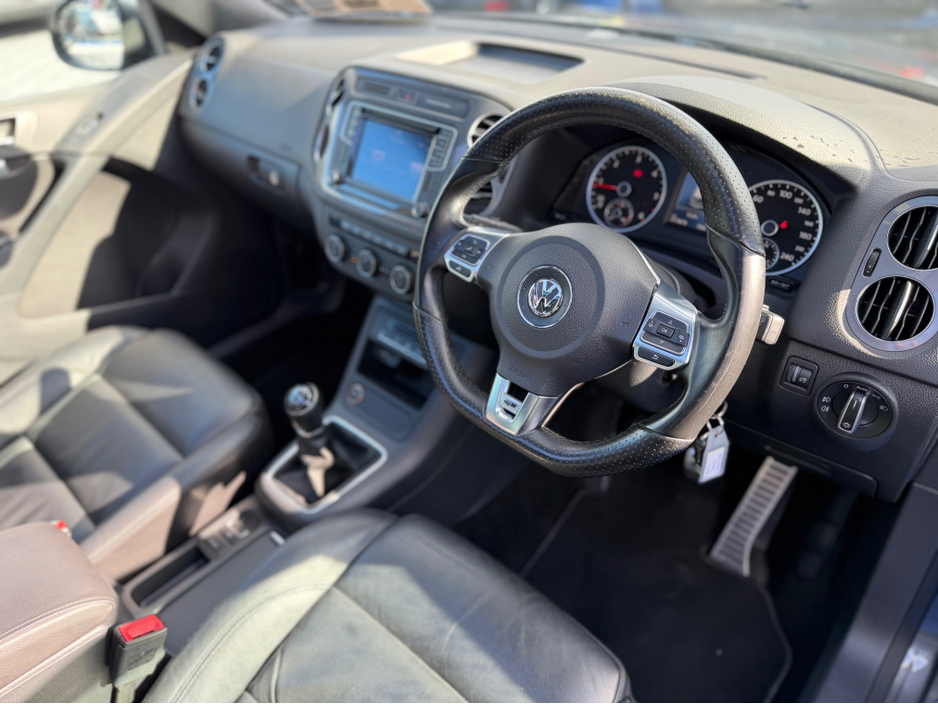 2016 Volkswagen Tiguan - image 19