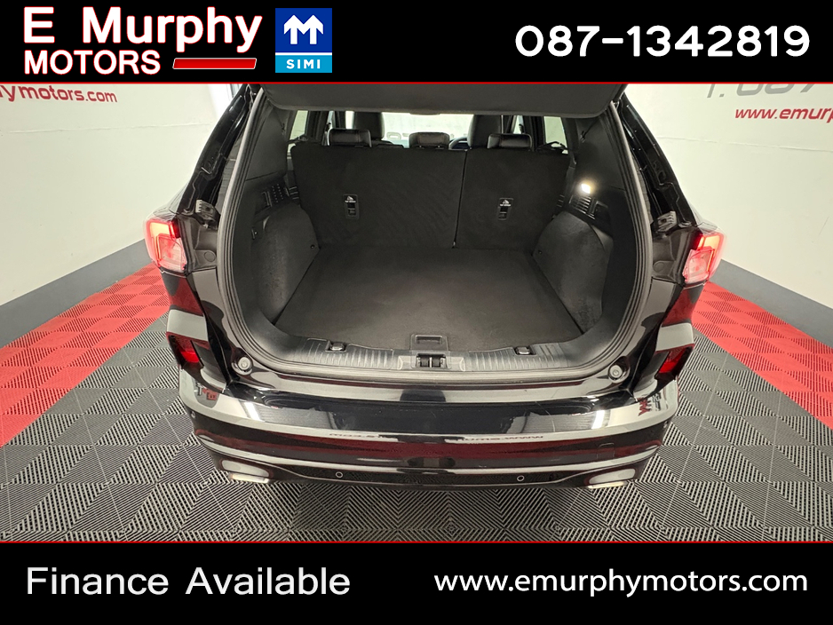 2022 Ford Kuga - image 13