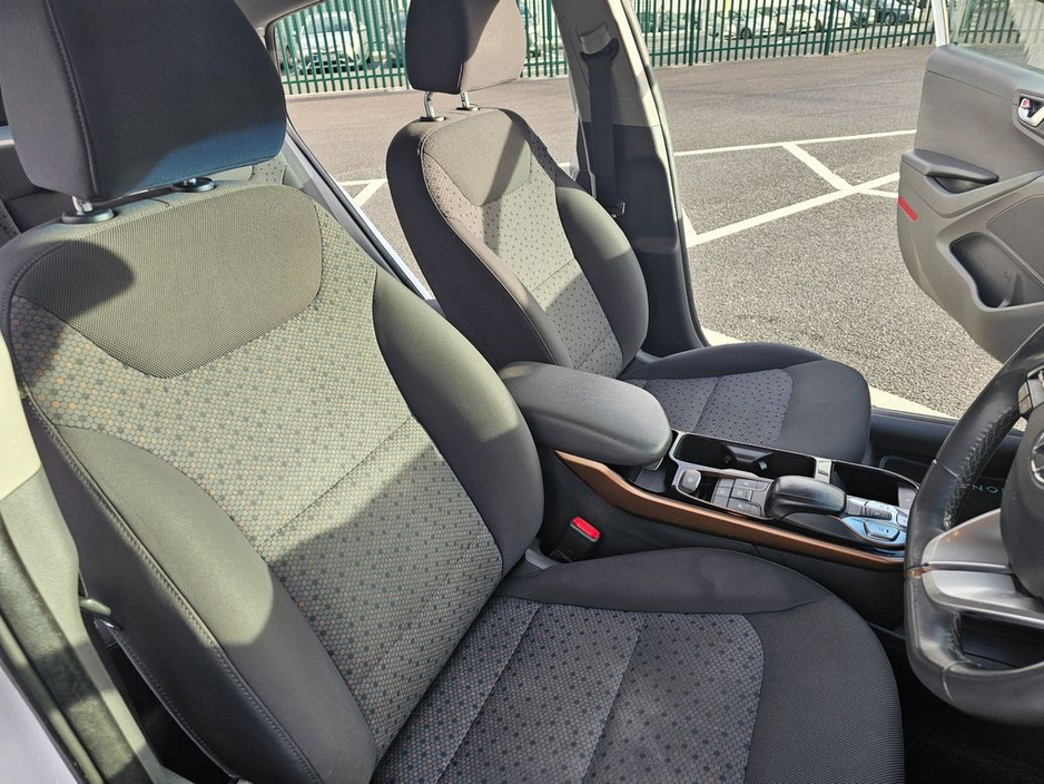2018 Hyundai Ioniq FULL E V, 200 KM RANGE, FULL DEALER HISTORY, NEW NCT, FINANCE, WARRANTY, 5 STAR REVIEWS €9,995