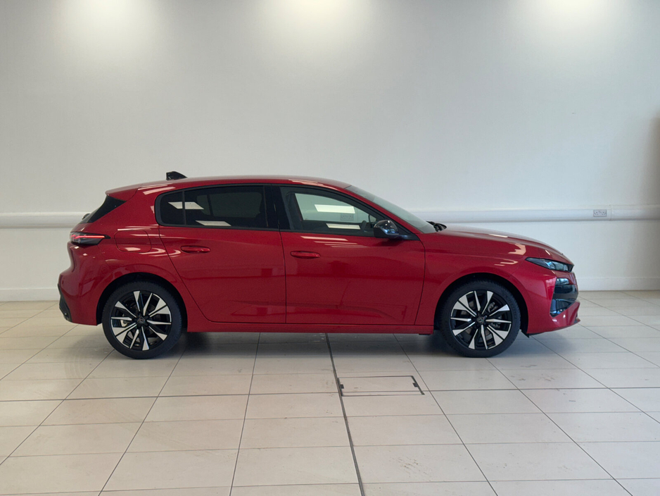 2026 Peugeot 308 - image 3