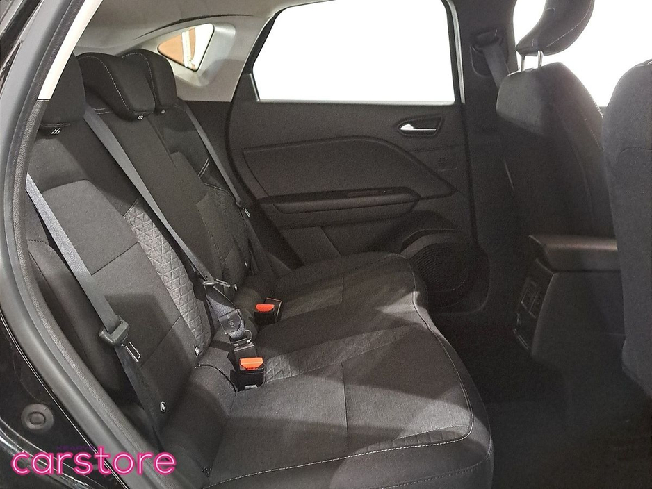 2023 Renault Captur - image 13