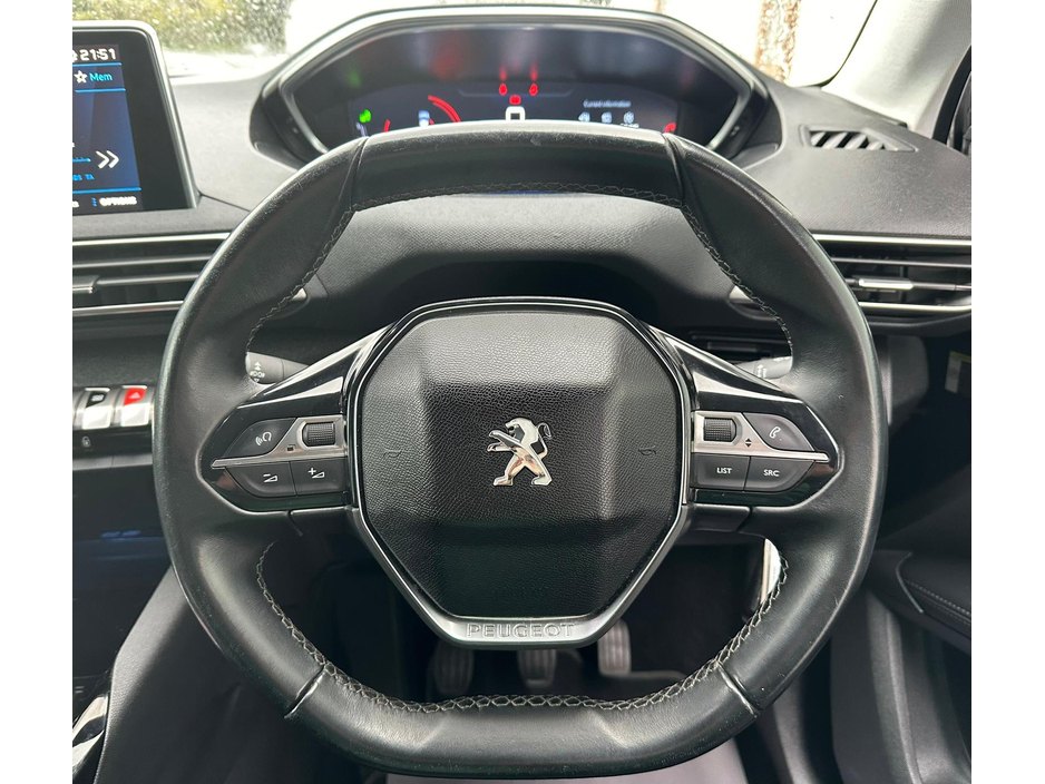 2019 Peugeot 5008 - image 21