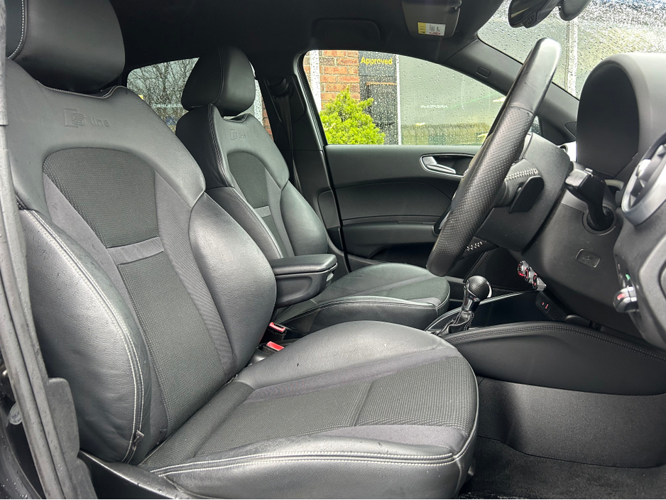 2013 Audi A1 - image 12