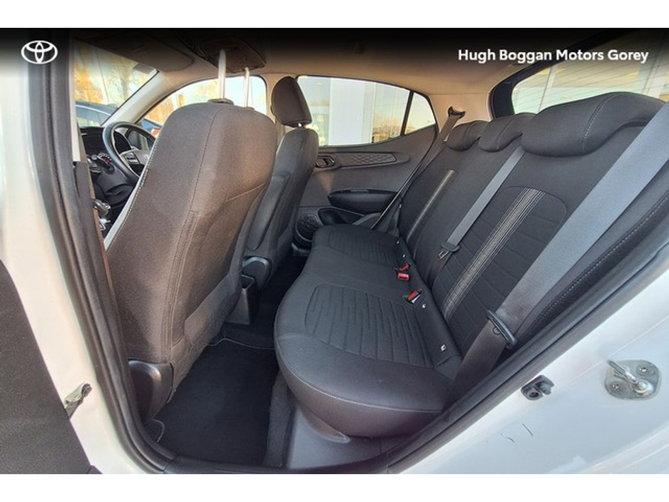 2022 Hyundai i10 - image 7