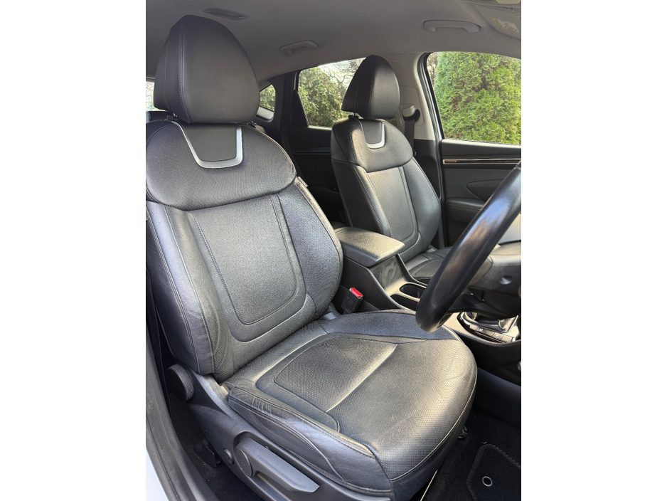 2021 Hyundai Tucson 2WD Executive w.2 Tone Roof