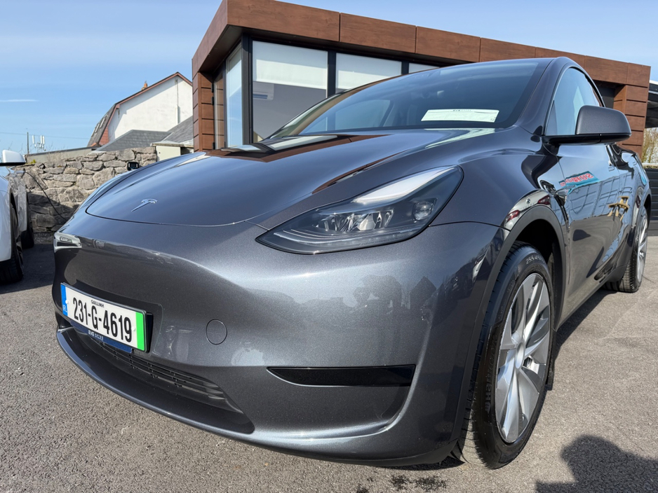 2023 Tesla Model Y - image 12