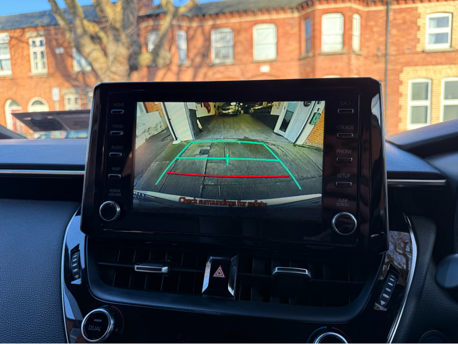 2022 Toyota Corolla 1.8 Hybrid Luna, New Nct 01/2028, Full Service History (16 Stamps!), Reversing Camera, Bluetooth, Cruise Control, Lane Assist, A/C, Alloys, Parking Sensors, 5 Door, Finance Available, Service Included €15,750