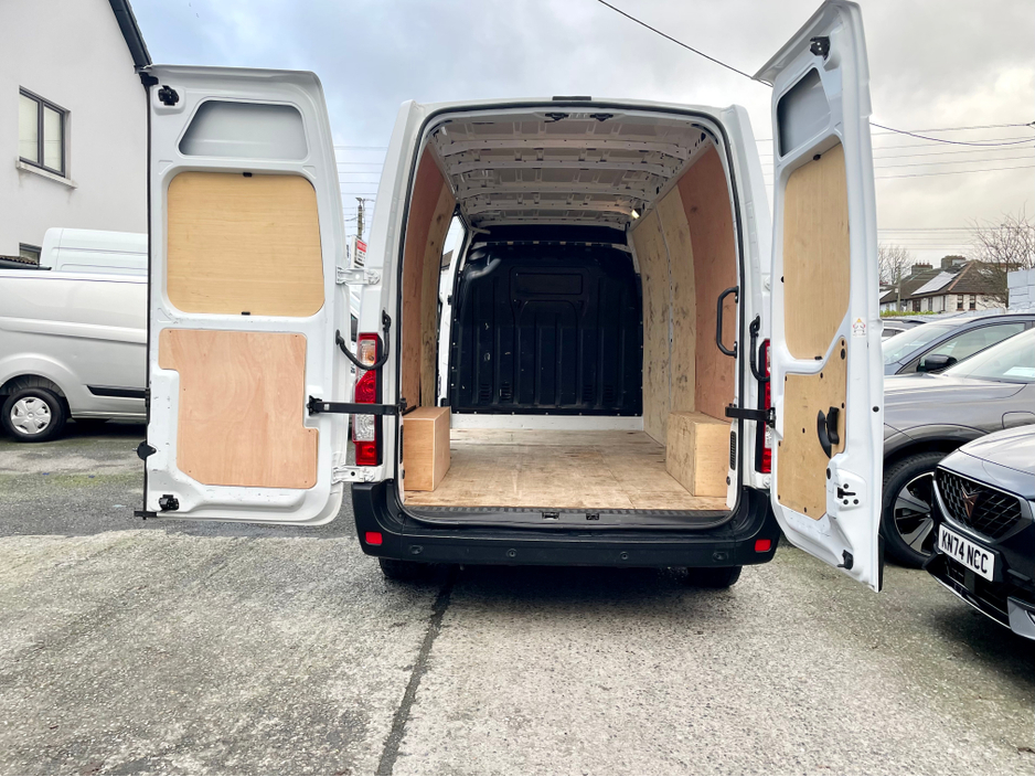 2023 Renault Master LM35 BUSINESS+ 2.3 BLUE DCI 135PS LWB €20,000