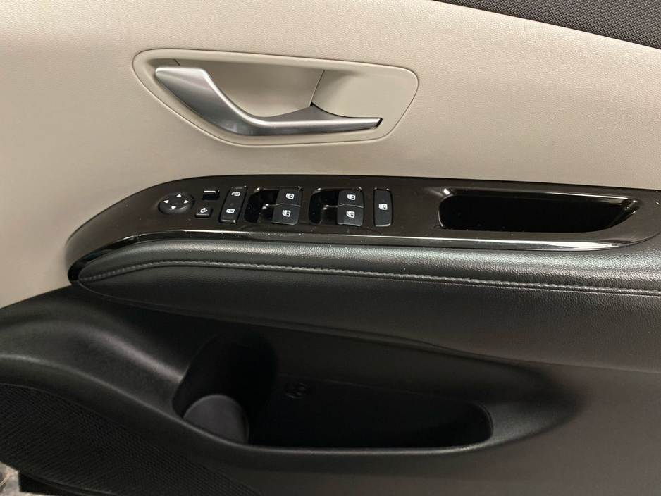 2021 Hyundai Tucson - image 12