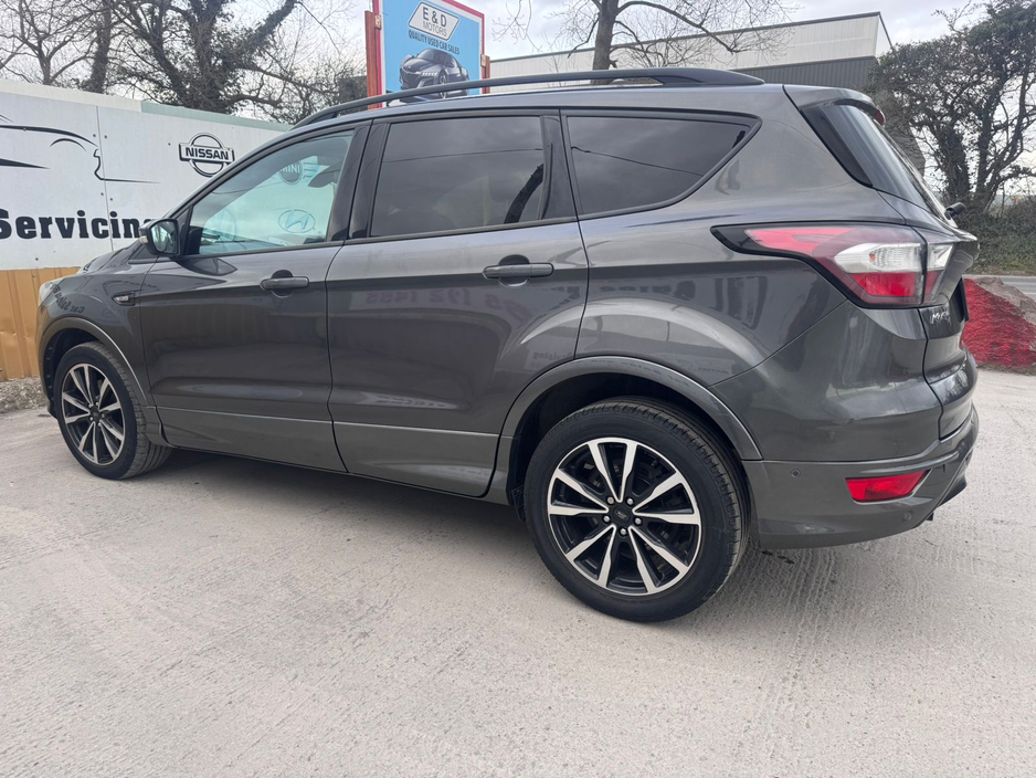 2018 Ford Kuga - image 17