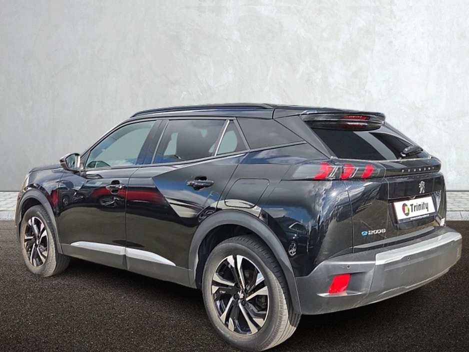 2023 Peugeot 2008 - image 18