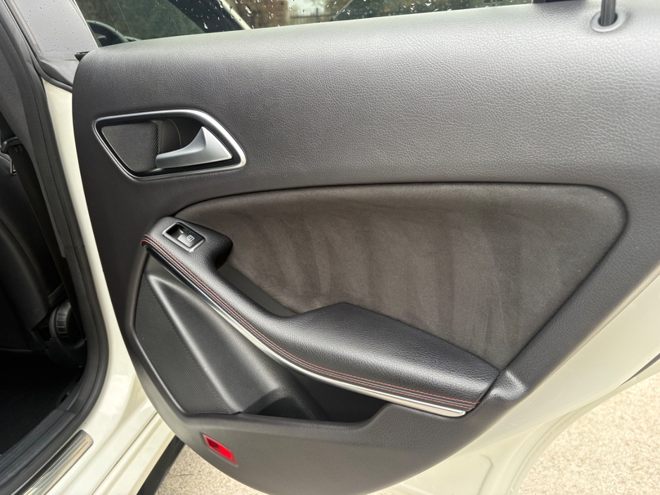 2017 Mercedes-Benz CLA Class - image 14