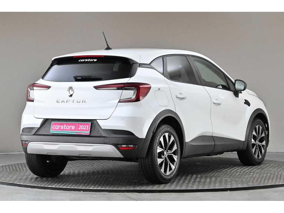 2023 Renault Captur - image 9