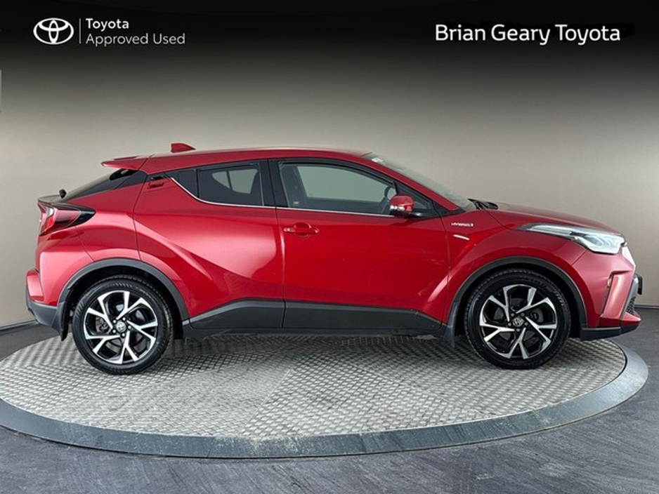 2020 Toyota C-HR - image 3