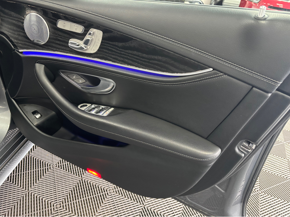 2017 Mercedes-Benz E Class - image 9