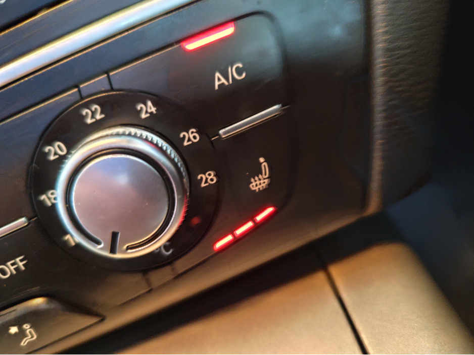 2015 Audi A6 - image 26