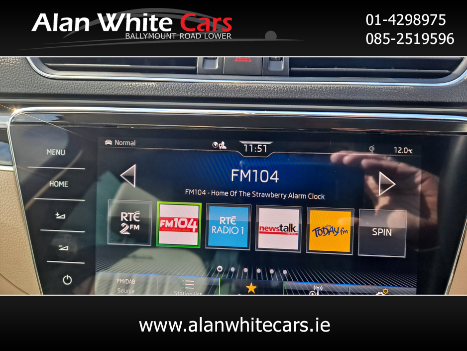 2022 Skoda Superb - image 27