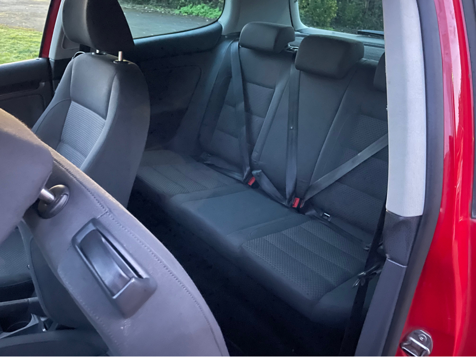 2008 Volkswagen Golf - image 16