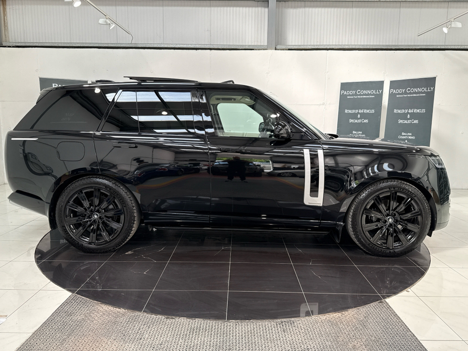 2026 Land Rover Range Rover - image 11