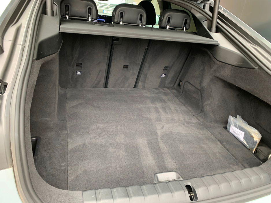 2023 BMW i4 - image 15