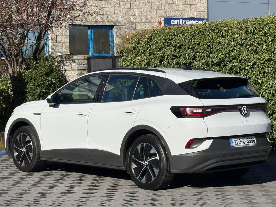 2022 Volkswagen ID.4 - image 5