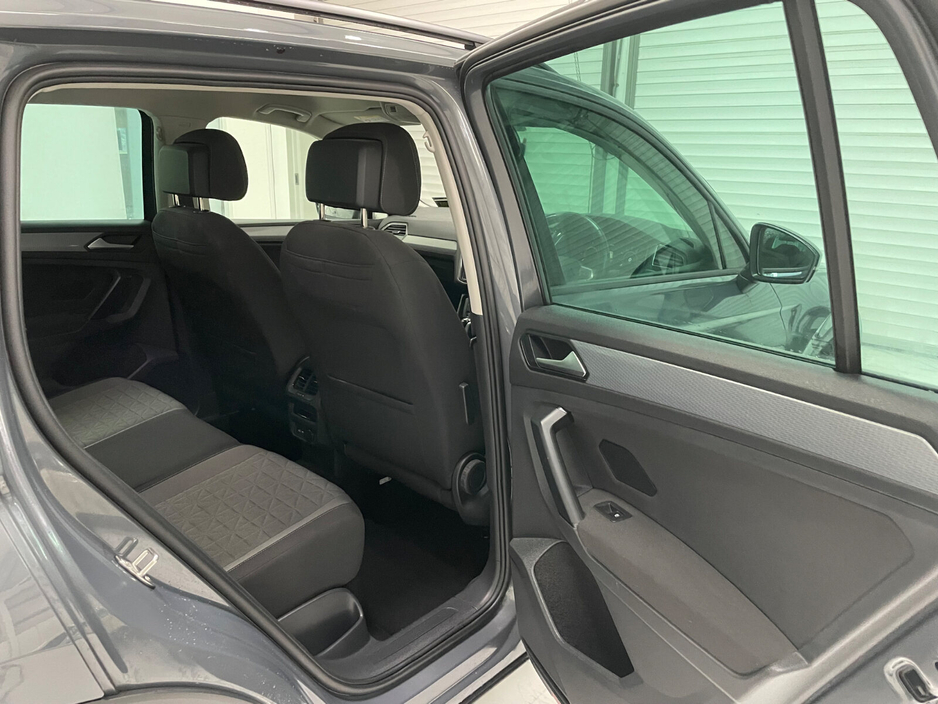 2023 Volkswagen Tiguan  €31,995