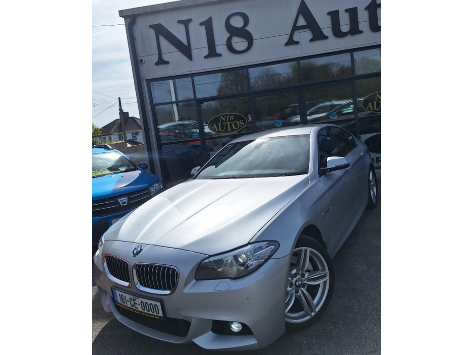 2016 BMW 5 Series - image 4