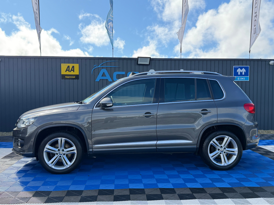 2016 Volkswagen Tiguan - image 5