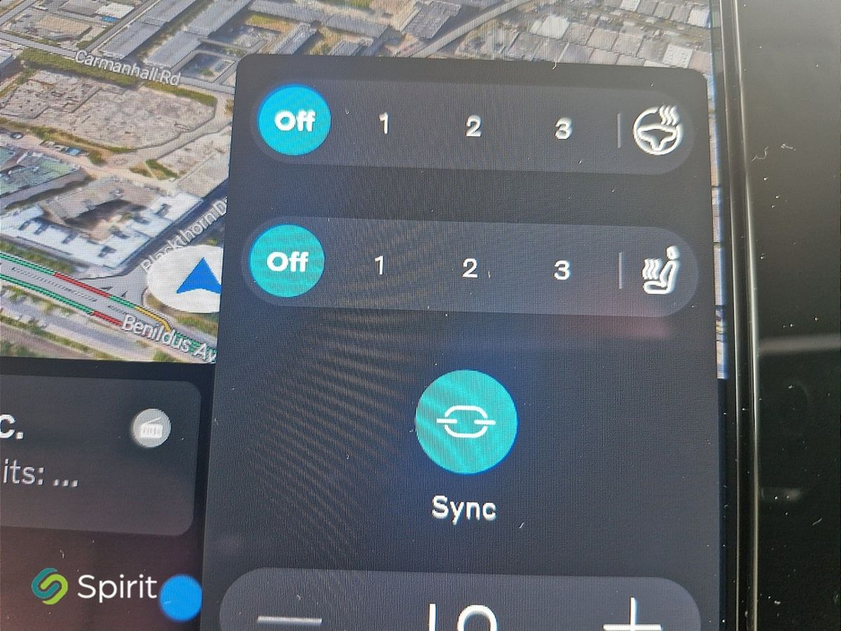 2025 Volvo V60 - image 13