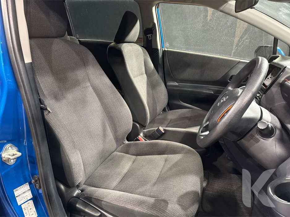 2019 Toyota Sienta - image 17