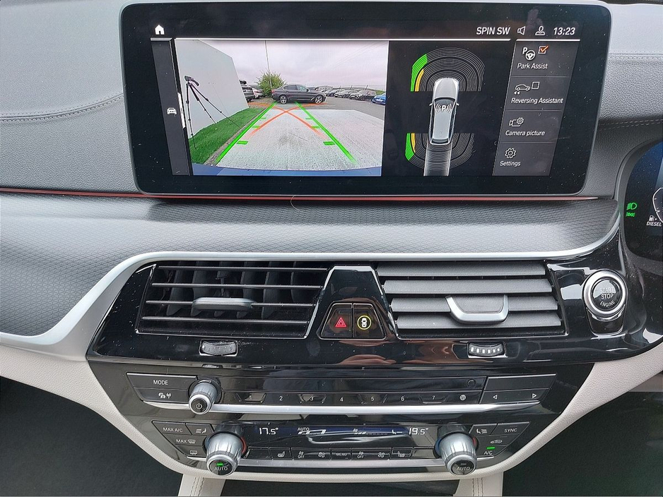 2024 BMW 5 Series - image 8