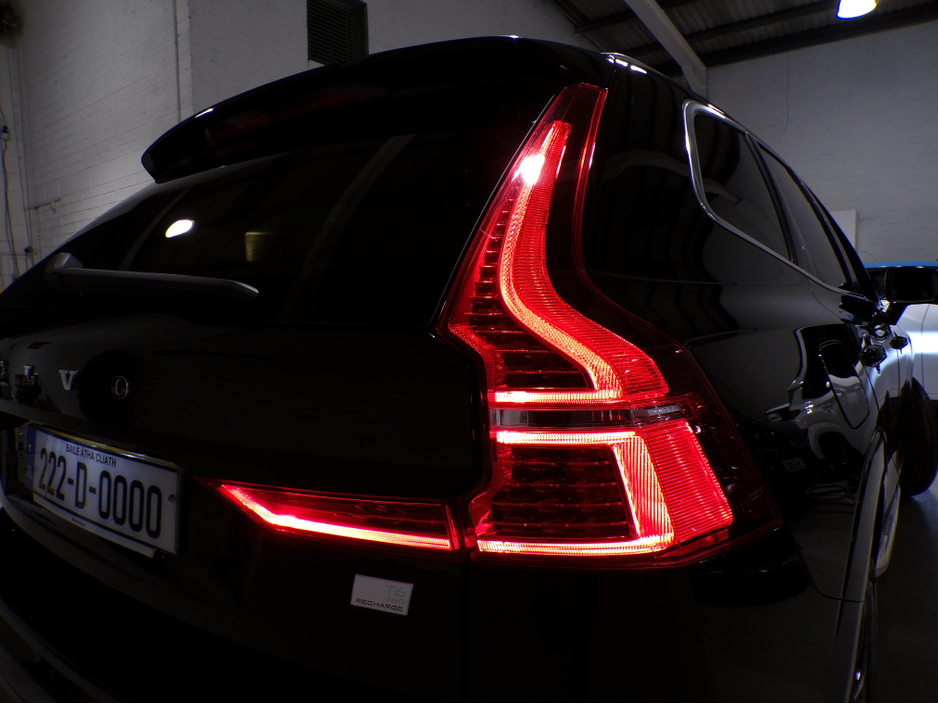 2023 Volvo XC60 *2023*ONLY 18,000 MILES*VOLVO XC60 RECHARGE 2.0 T6 350 PHEV AWD CORE BRIGHT EDITION*FULL VOLVO SERVICE HISTORY*PAN-SUNROOF*VOLVO ALLOY WHEELS*2 KEYS*FULL LEATHER HEATED SEATS*LANE PROTECTION*ACTIVE BR €47,900