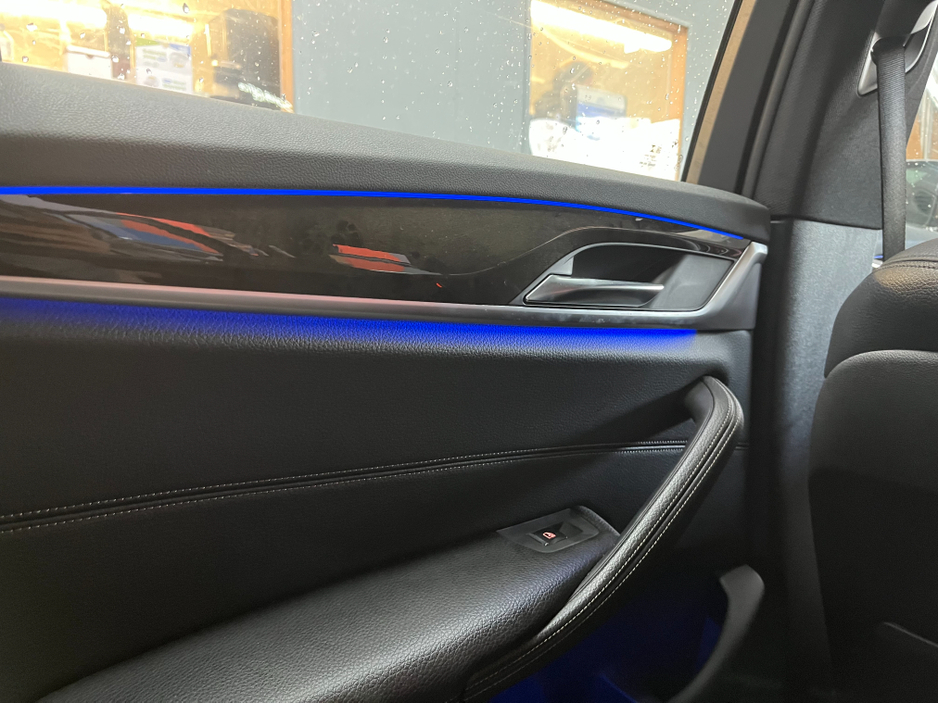 2018 BMW 5 Series €24950 2018 BMW 530E M-SPORT IPERFORMANCE 2.0 AUTOMATIC / CRUISE CONTROL / 360° CAMERA / ELECTRIC MEMORY & HEATED SEATS / PADDLE SHIFTERS / AMBIENT LIGHTS / HEATED REAR SEATS €24,950