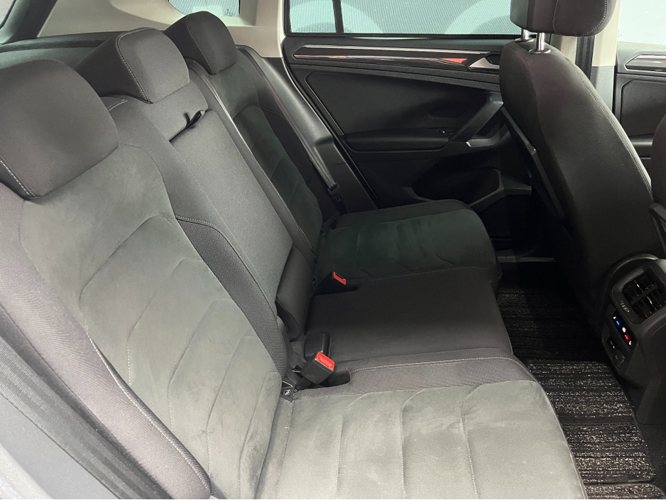 2019 Volkswagen Tiguan - image 13