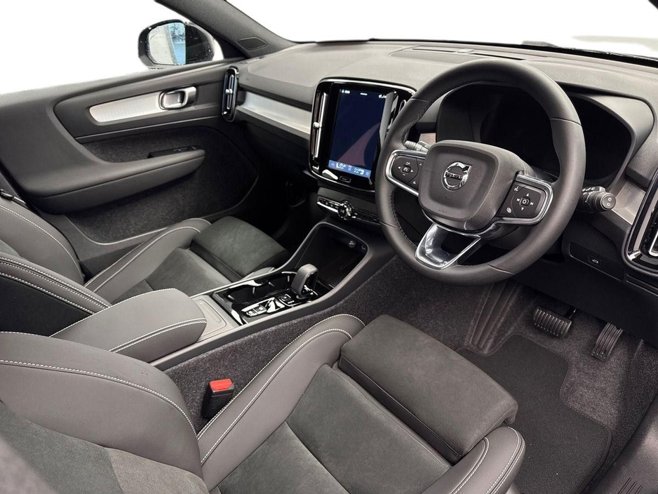 2026 Volvo XC40 B3 MILD HYBRID *IN STOCK* €130 PER WEEK ON PCP €52,990