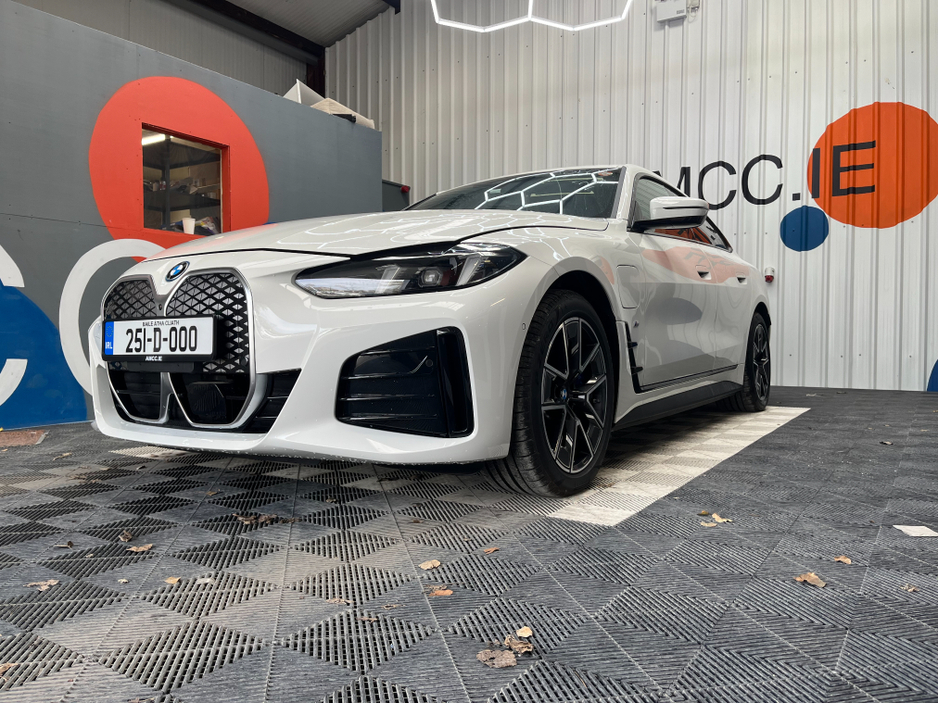 2025 BMW i4 - image 10