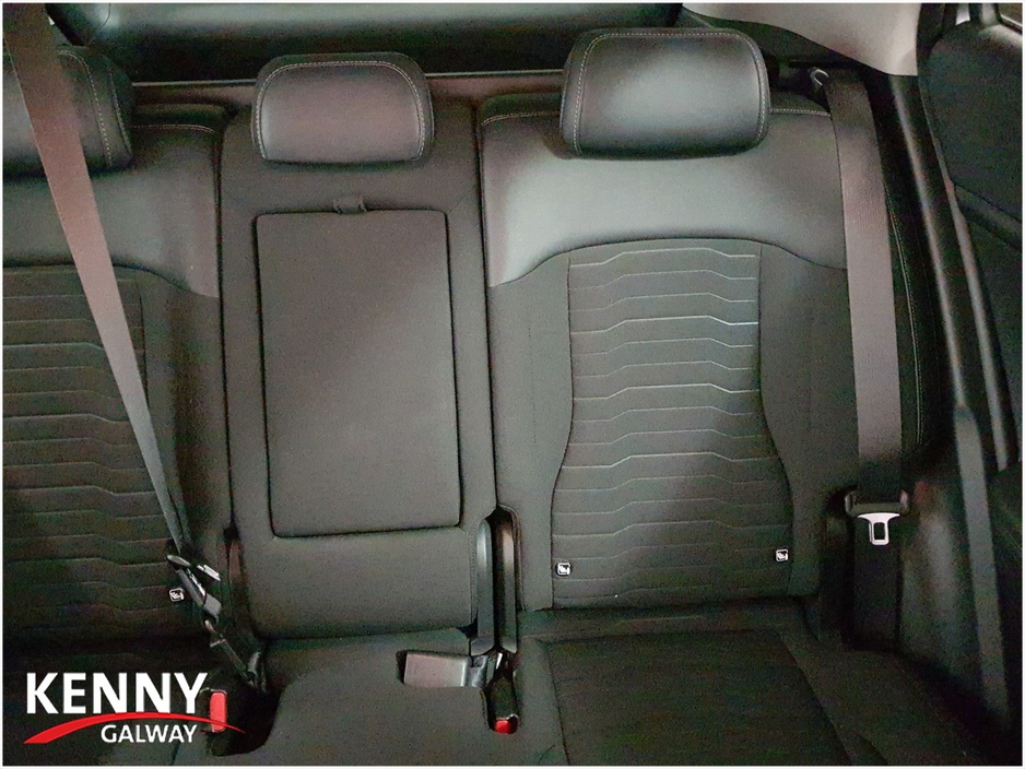 2022 Kia Sportage - image 32